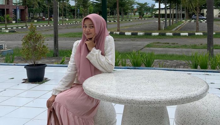 Lelaki Lebih Layak? (Refleksi Seorang Cucu Perempuan di Meja USG)