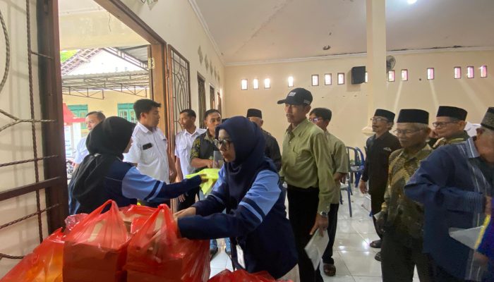Pemdes Bonomerto Gelar Penyuluhan Hukum dan Wawasan Kebangsaan, Mahasiswi KKN UIN Walisongo Turut Berpartisipasi