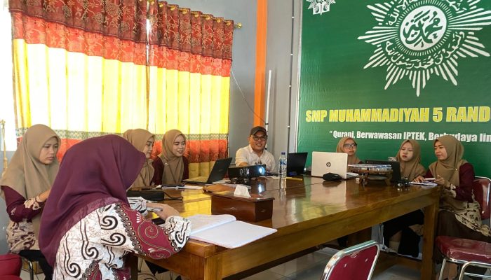 SMP Mulia Randublatung Mantapkan Pembelajaran Digital Berbasis Koding dan Kecerdasan Artifisial