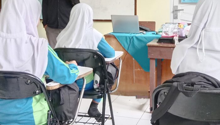 Upaya Guru dalam Mendidik Para Generasi Emas: Membangun Masa Depan yang Cerah
