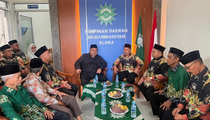 Gus Arief Sambangi PDM Blora
