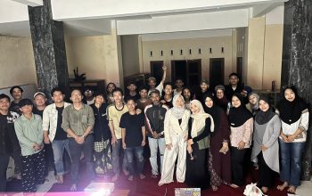 HMI Se-lingkup Korkom Walisongo Sukses Gelar Nobar Pesta Babi