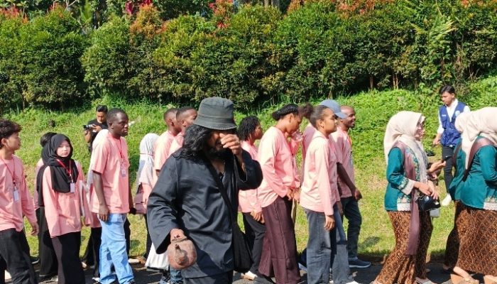 Tradisi Pawang Hujan Masih Hidup di Desa Linggoasri, jadi Bagian Budaya dan Kearifan Lokal