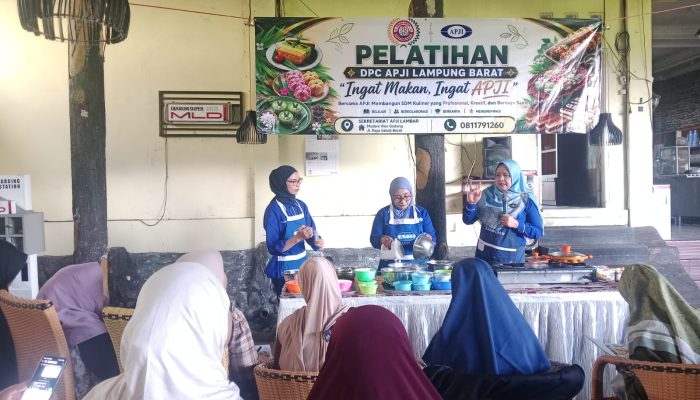 Koperasi PWDPI dan APJI Gelar Pelatihan Jajan Pasar, Angkat Ibu Rumah Tangga dan UMKM Tingkatkan Ekonomi Keluarga