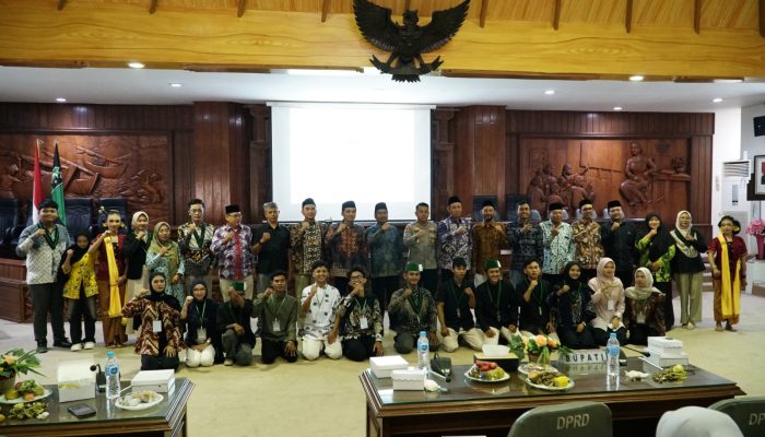 HMI Cabang Persiapan Rembang Resmi Dilantik, Kader Diminta Adaptif dan Solutif