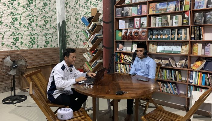Membangkitkan Semangat Perlawanan terhadap Penjajah Gaya Baru